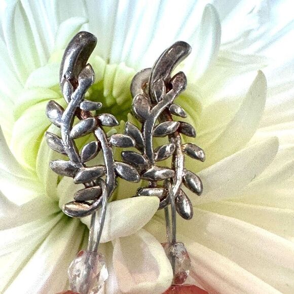 Silver tone leaf red crystal drop earrings - Picture 5 of 11